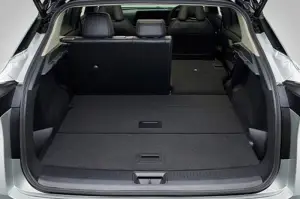 Nissan Ariya 2026 - Foto Giappone