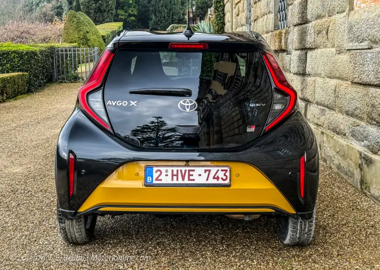 Toyota Aygo X Hybrid - Primo Contatto - 5
