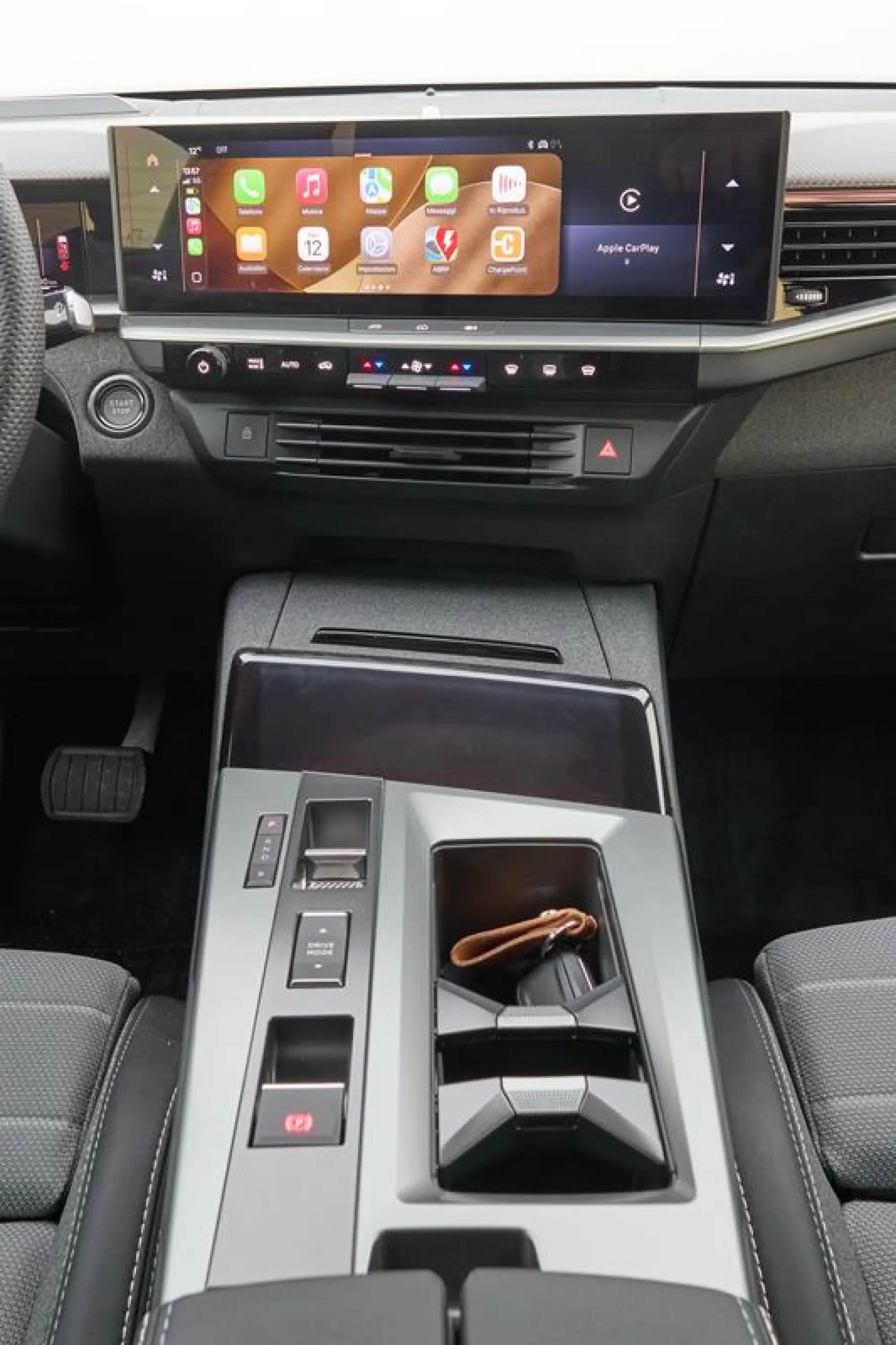 Opel Grandland Plug-in Hybrid - Urbino - 11