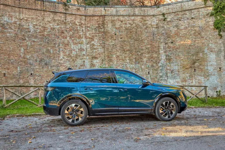 Opel Grandland Plug-in Hybrid - Urbino - 4