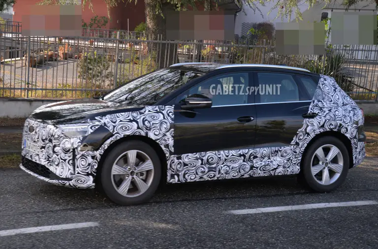 Audi Q4 e-tron Sportback 2026 - Foto spia 24-12-2025 - 9