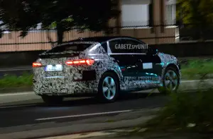 Audi Q4 e-tron Sportback 2026 - Foto spia 24-12-2025