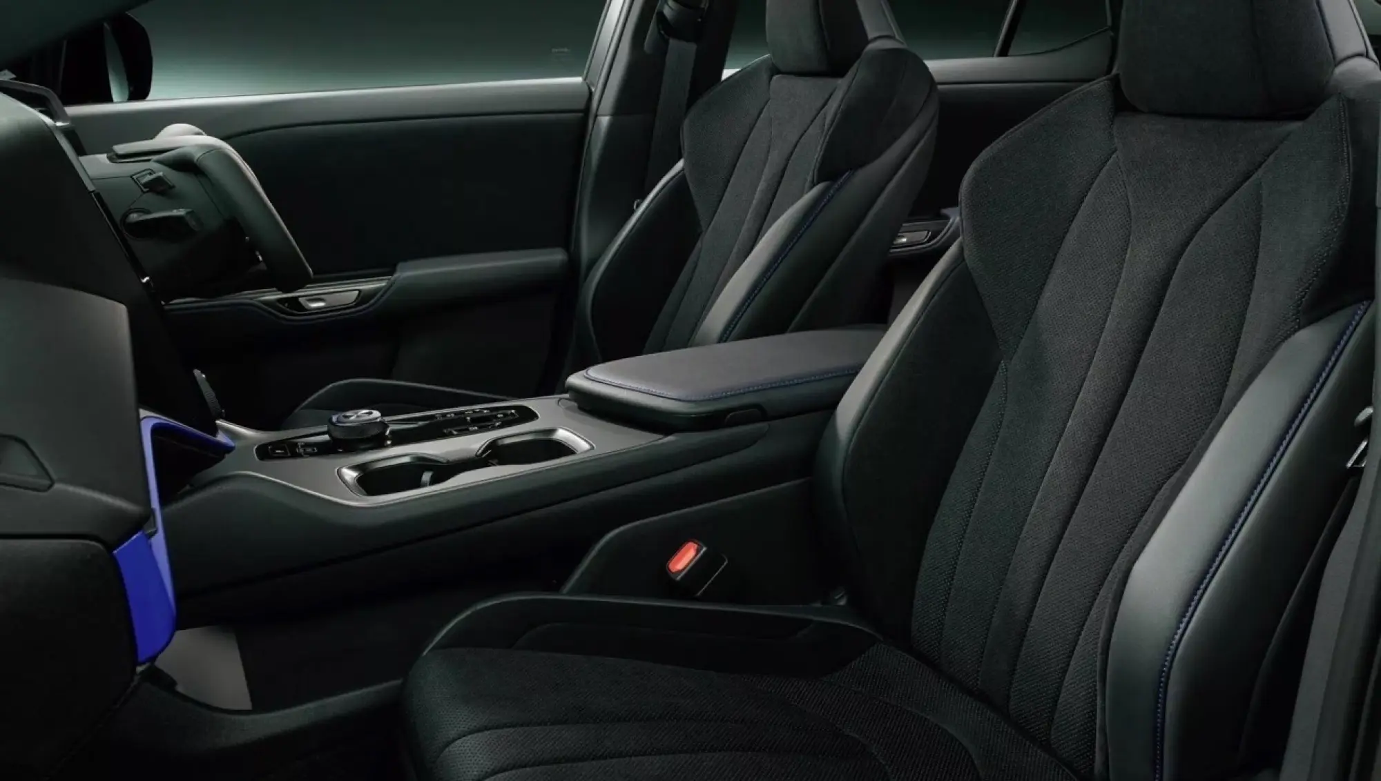 Lexus RZ 600e F Sport Performance - Foto ufficiali - 8