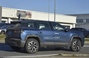 Jeep Compass 2026 con guida a destra - Foto spia 05-01-2026 - 9