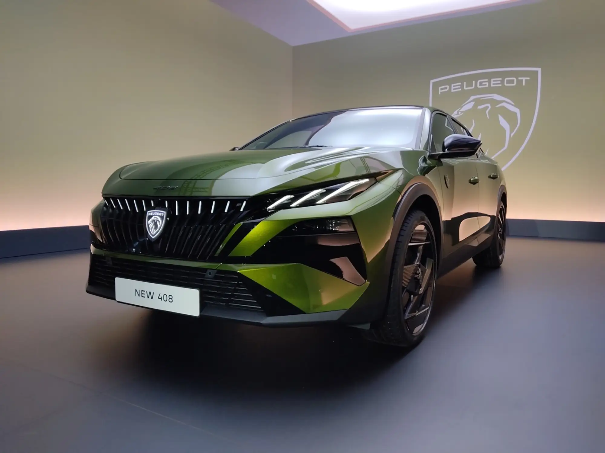 Peugeot 408 2026 - Foto live - 12