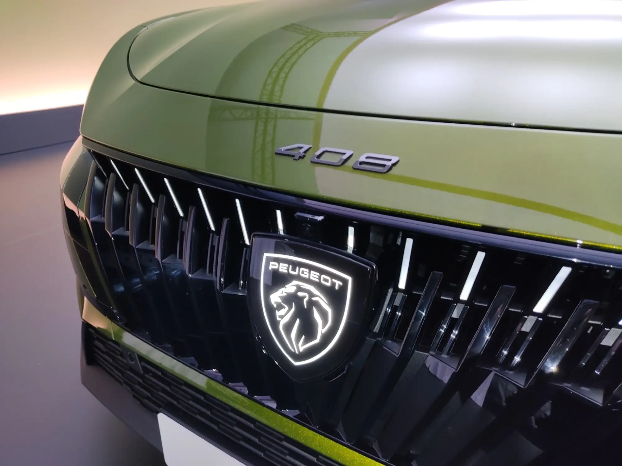 Peugeot 408 2026 - Foto live - 10