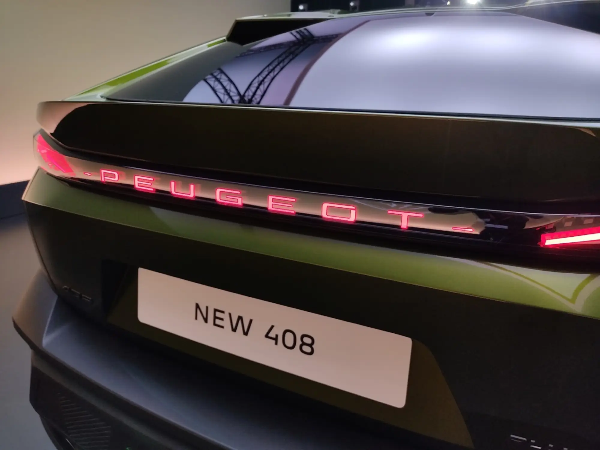 Peugeot 408 2026 - Foto live - 15