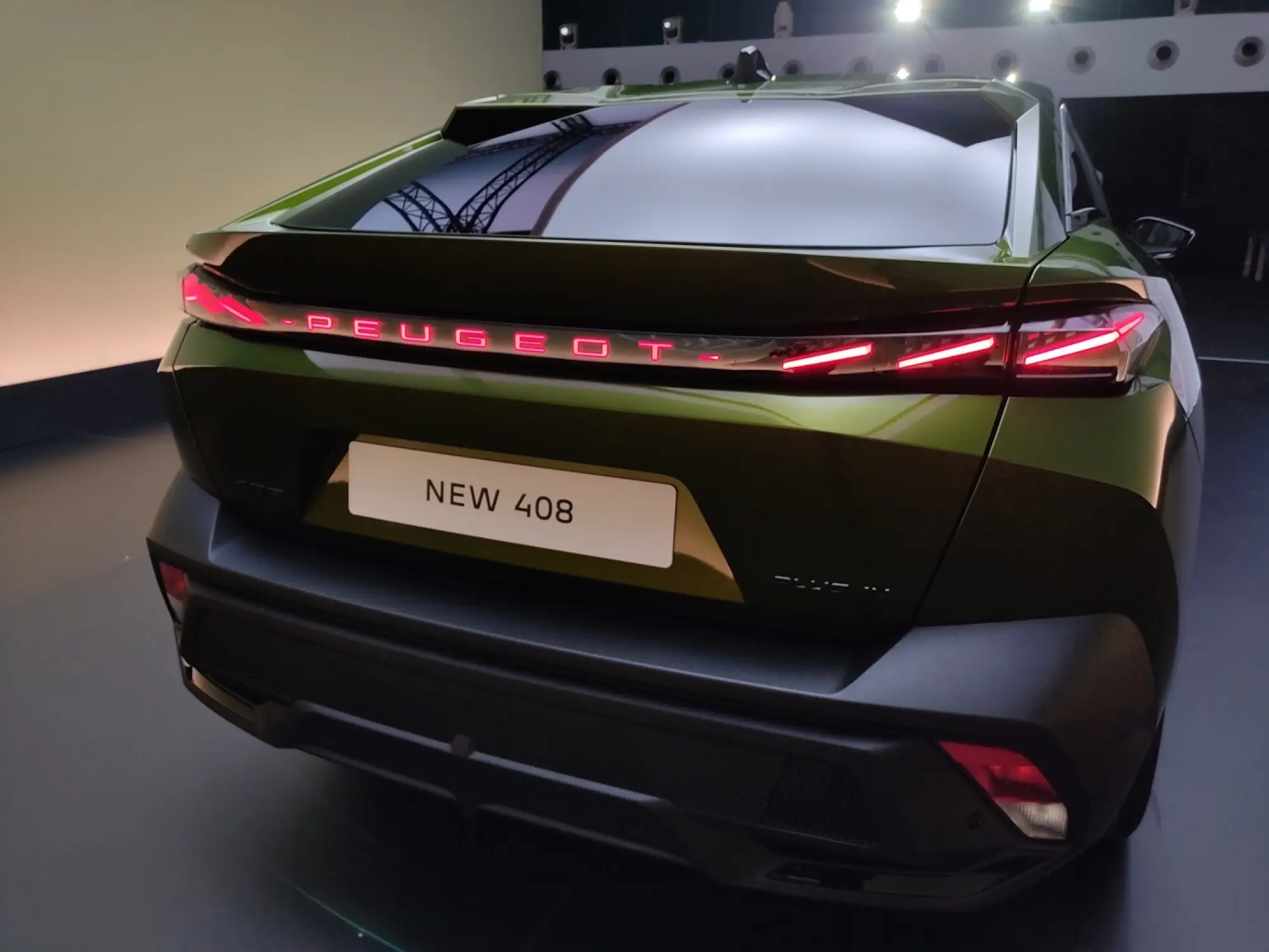 Peugeot 408 2026 - Foto live - 13