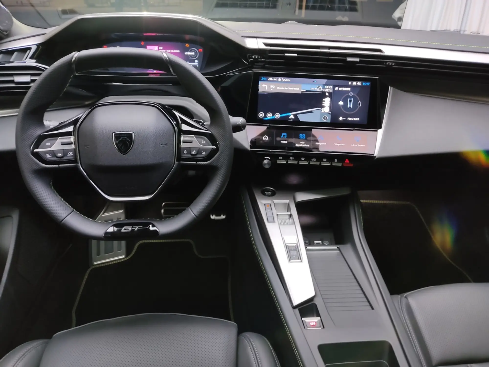 Peugeot 408 2026 - Foto live - 19