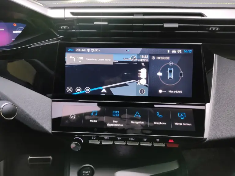 Peugeot 408 2026 - Foto live - 24