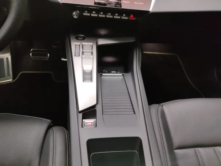 Peugeot 408 2026 - Foto live - 23