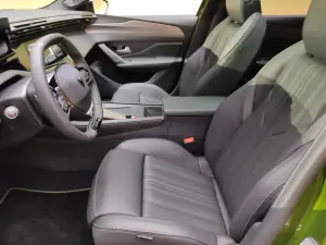 Peugeot 408 2026 - Foto live - 25