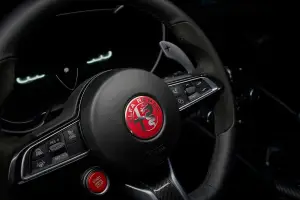 Alfa Romeo Giulia Quadrifoglio Luna Rossa - 3