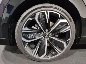 Mazda CX-6e 2026 - Foto live