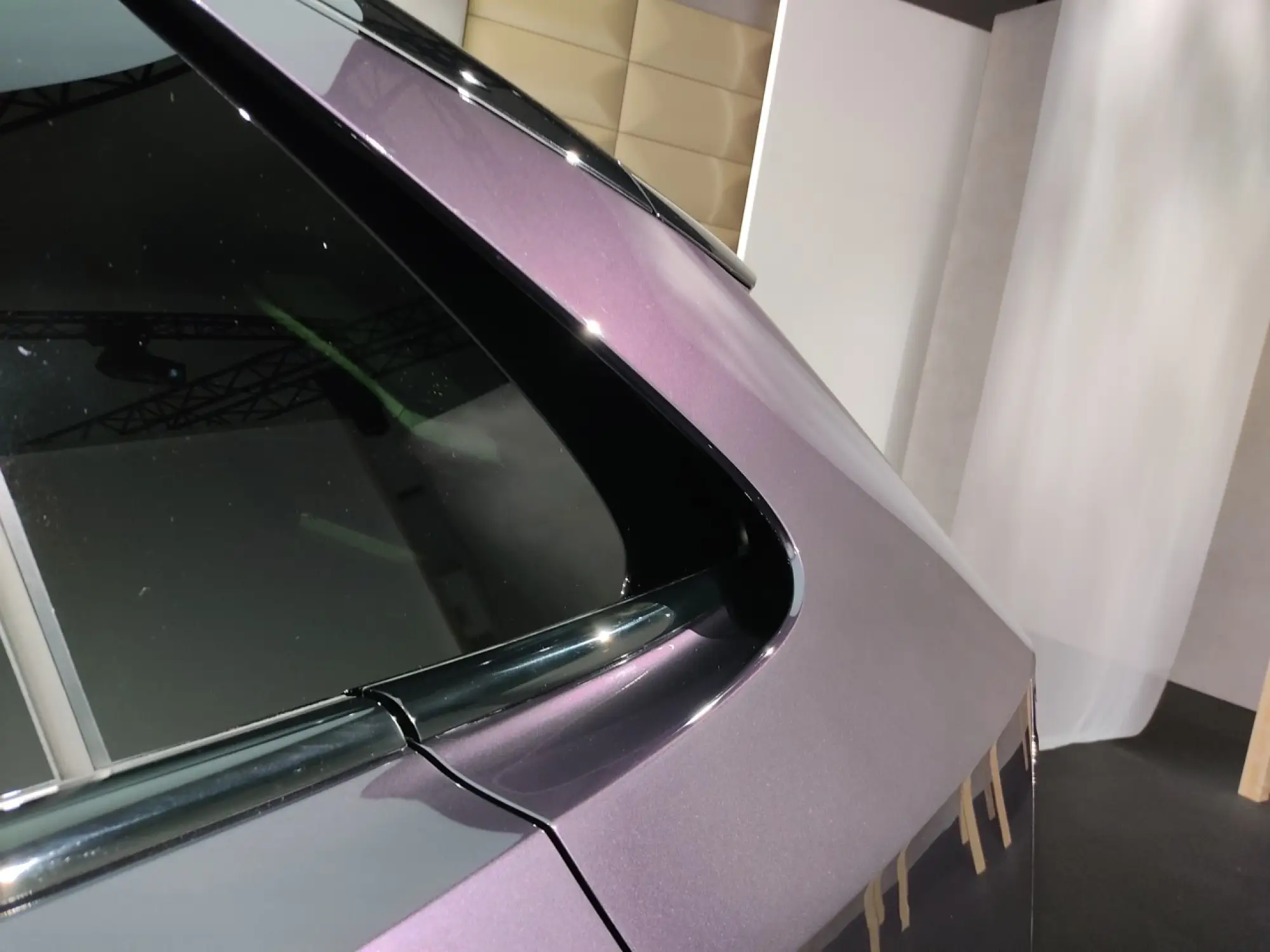 Mazda CX-6e 2026 - Foto live - 8