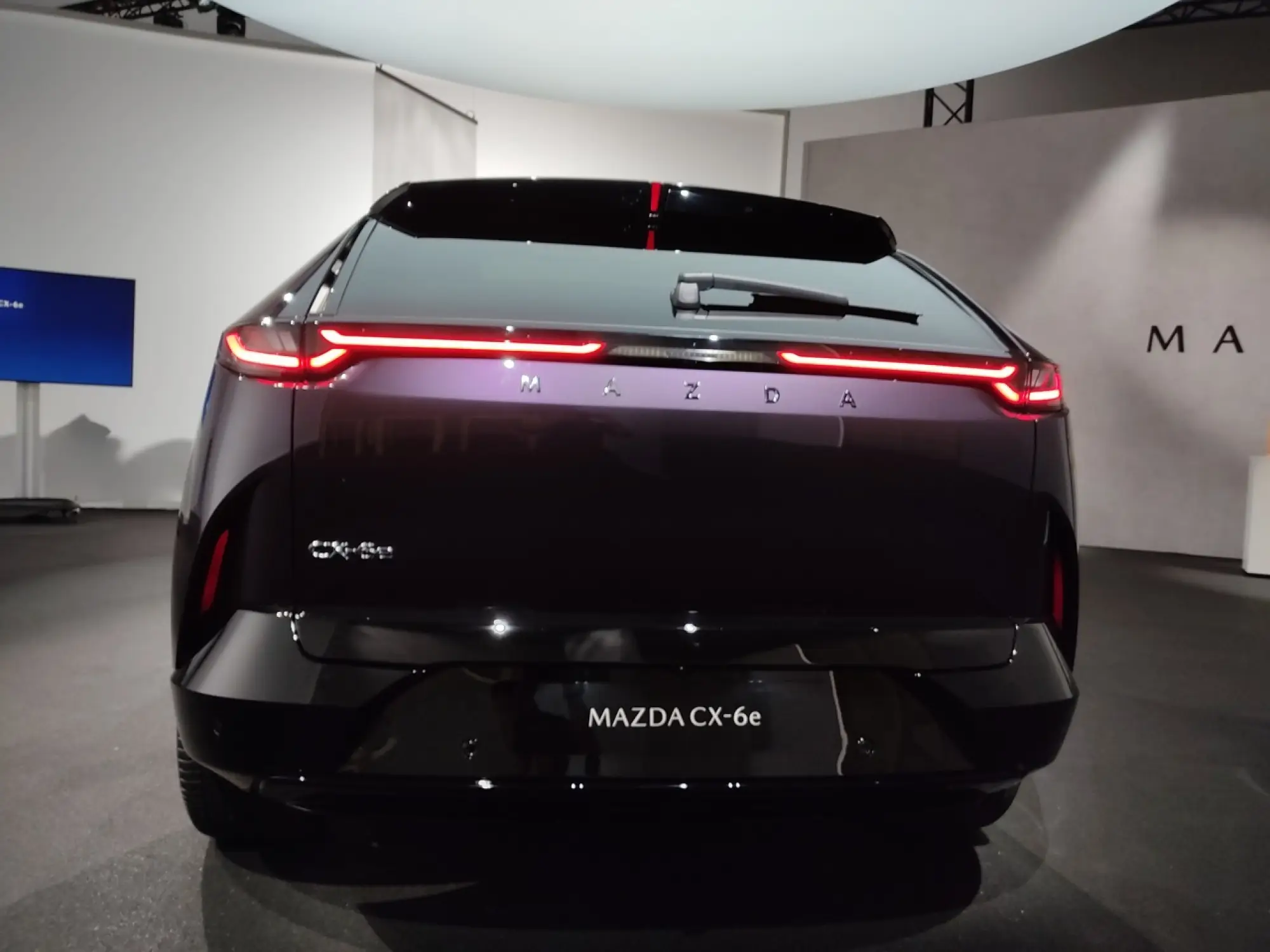 Mazda CX-6e 2026 - Foto live - 15