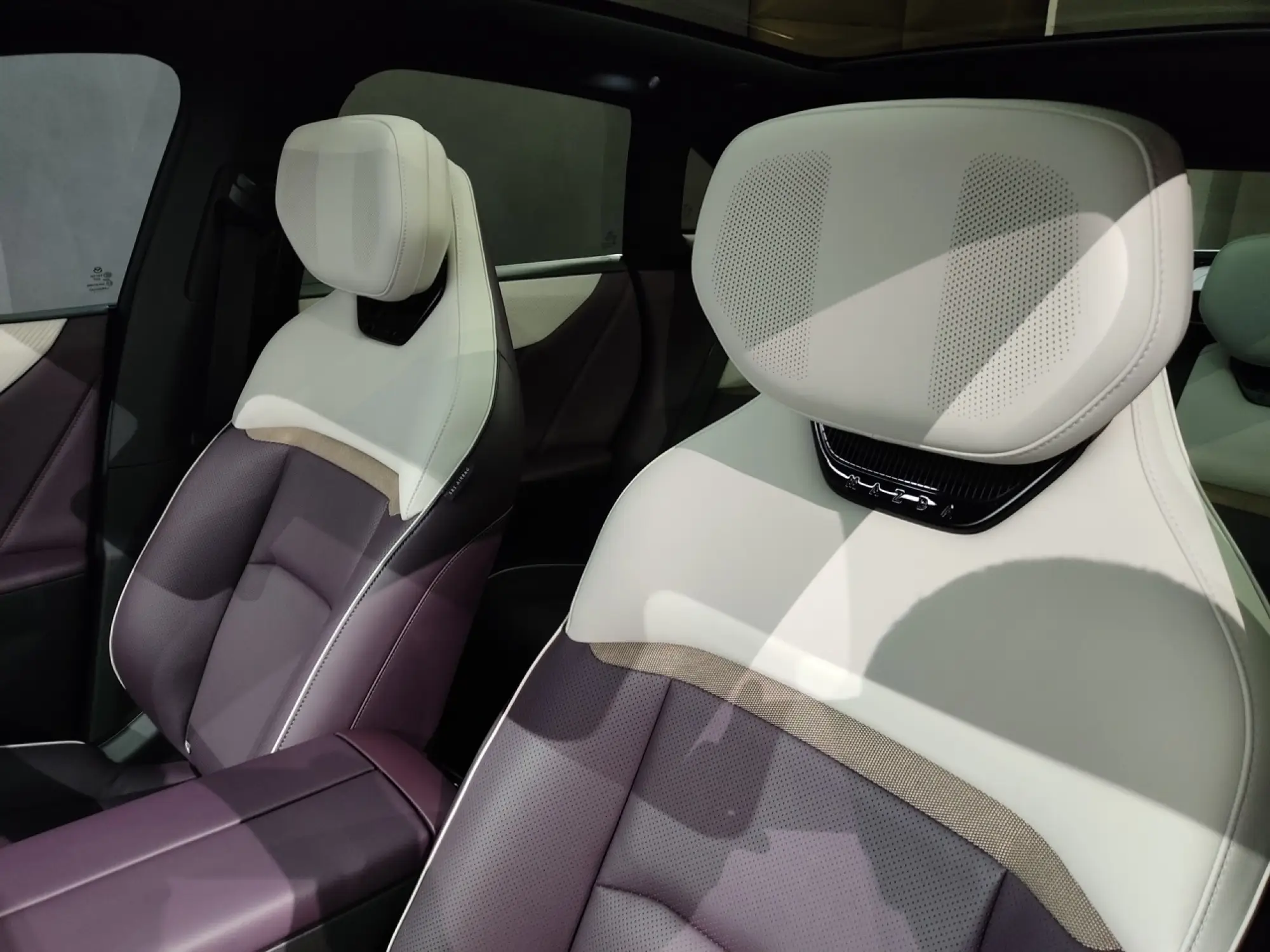 Mazda CX-6e 2026 - Foto live - 22