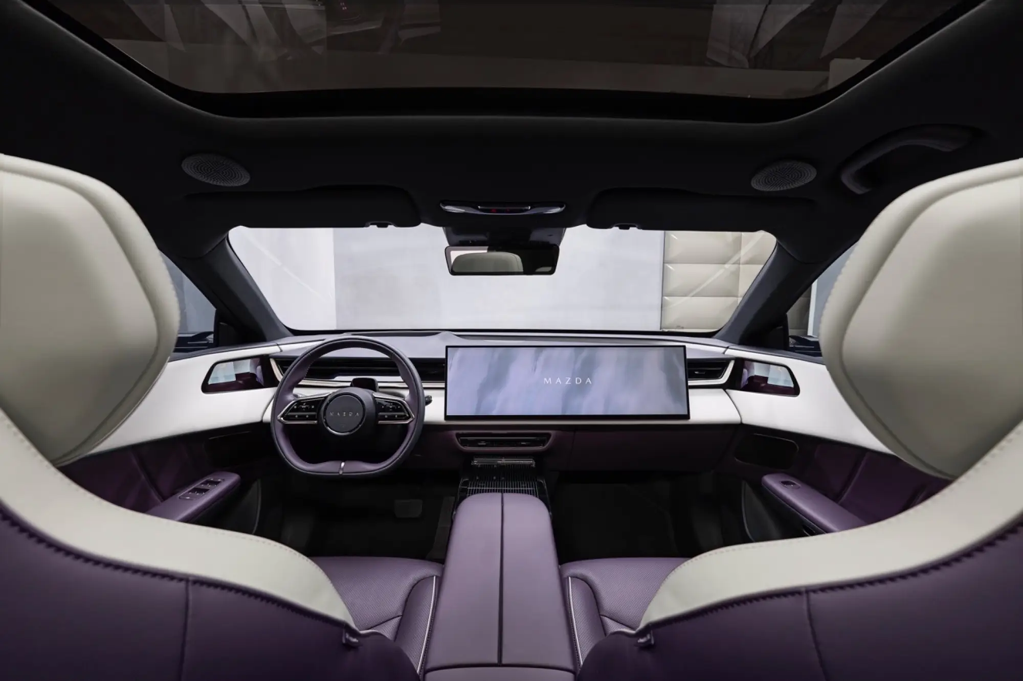 Mazda CX-6e 2026 - Foto live - 36