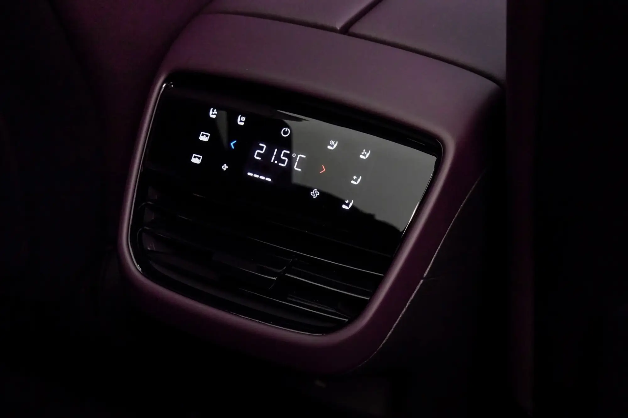 Mazda CX-6e 2026 - Foto live - 34