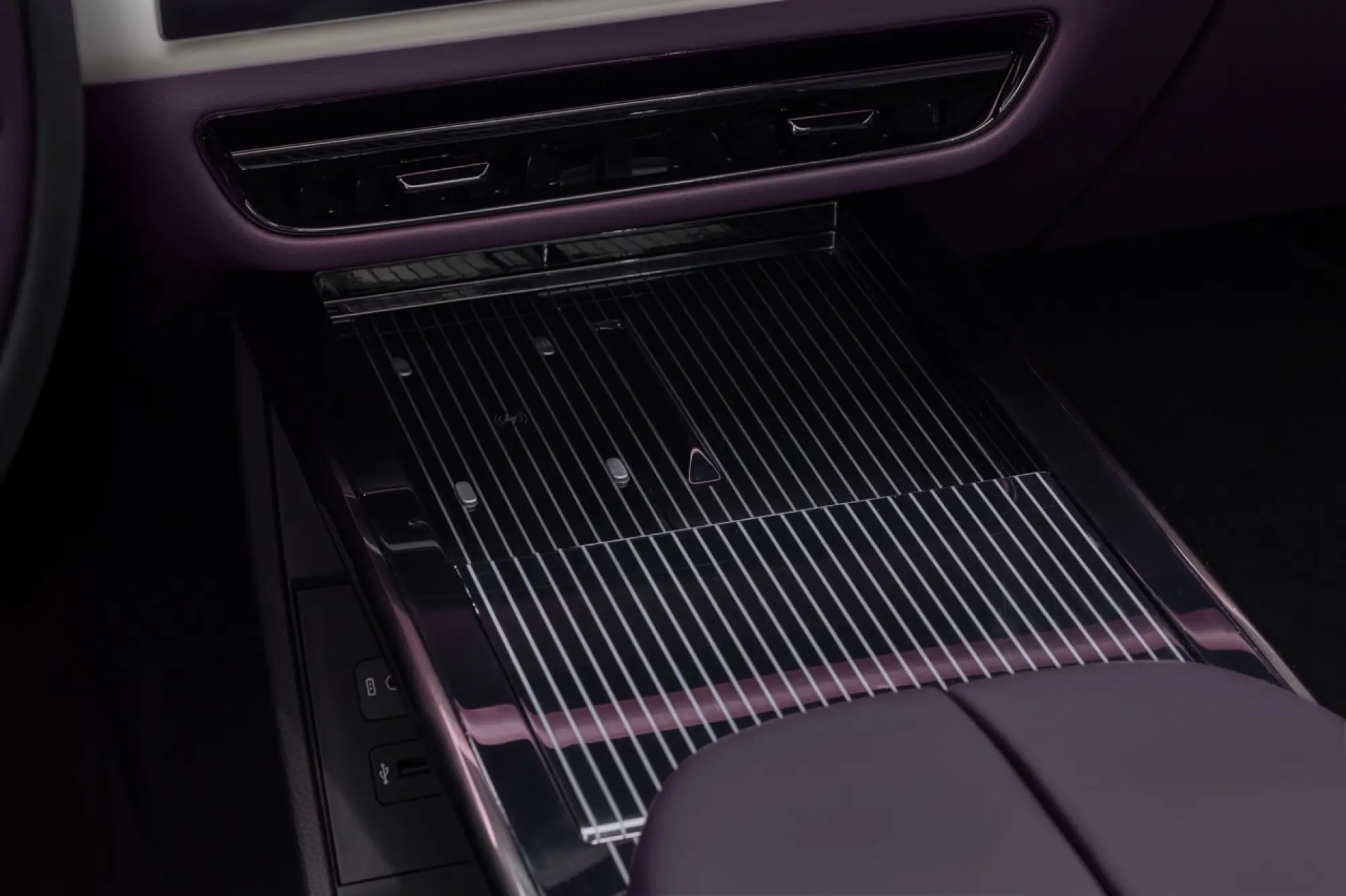 Mazda CX-6e 2026 - Foto live - 35