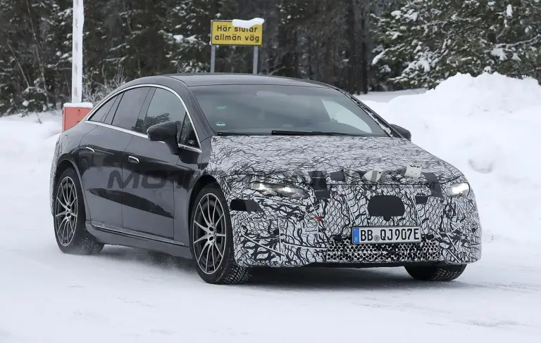 Mercedes EQS 2026 - Foto spia 12-01-2026 - 2