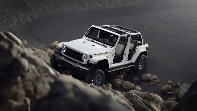 Jeep Wrangler 85th Anniversary Edition - Foto ufficiali - 2