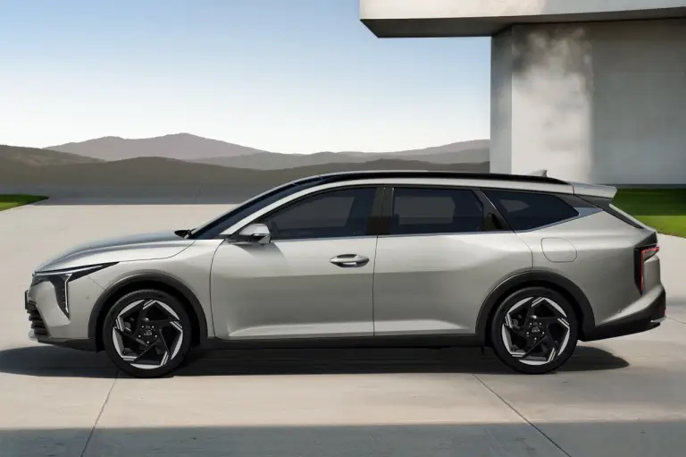 Kia K4 Sportswagon 2026 - Foto ufficiali - 3
