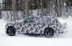 Rolls-Royce SUV elettrico - Foto spia 16-01-2026 - 8