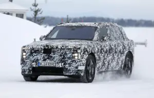 Rolls-Royce SUV elettrico - Foto spia 16-01-2026 - 5