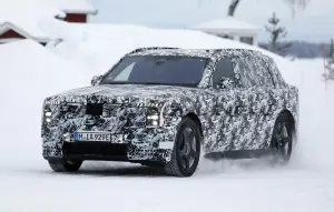 Rolls-Royce SUV elettrico - Foto spia 16-01-2026
