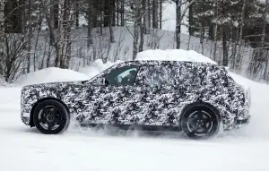 Rolls-Royce SUV elettrico - Foto spia 16-01-2026 - 7