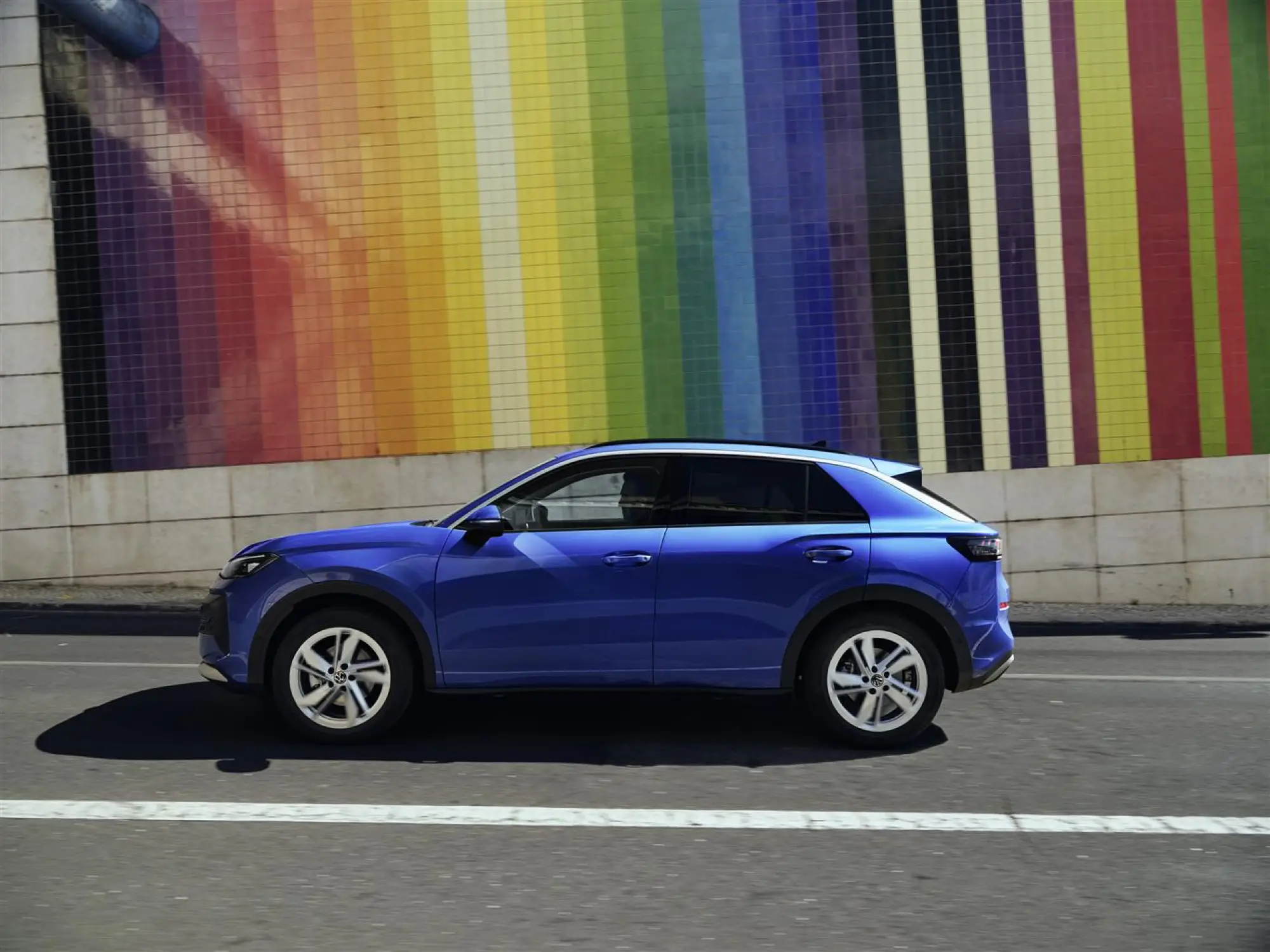 Nuova Volkswagen T-Roc debutta - 12