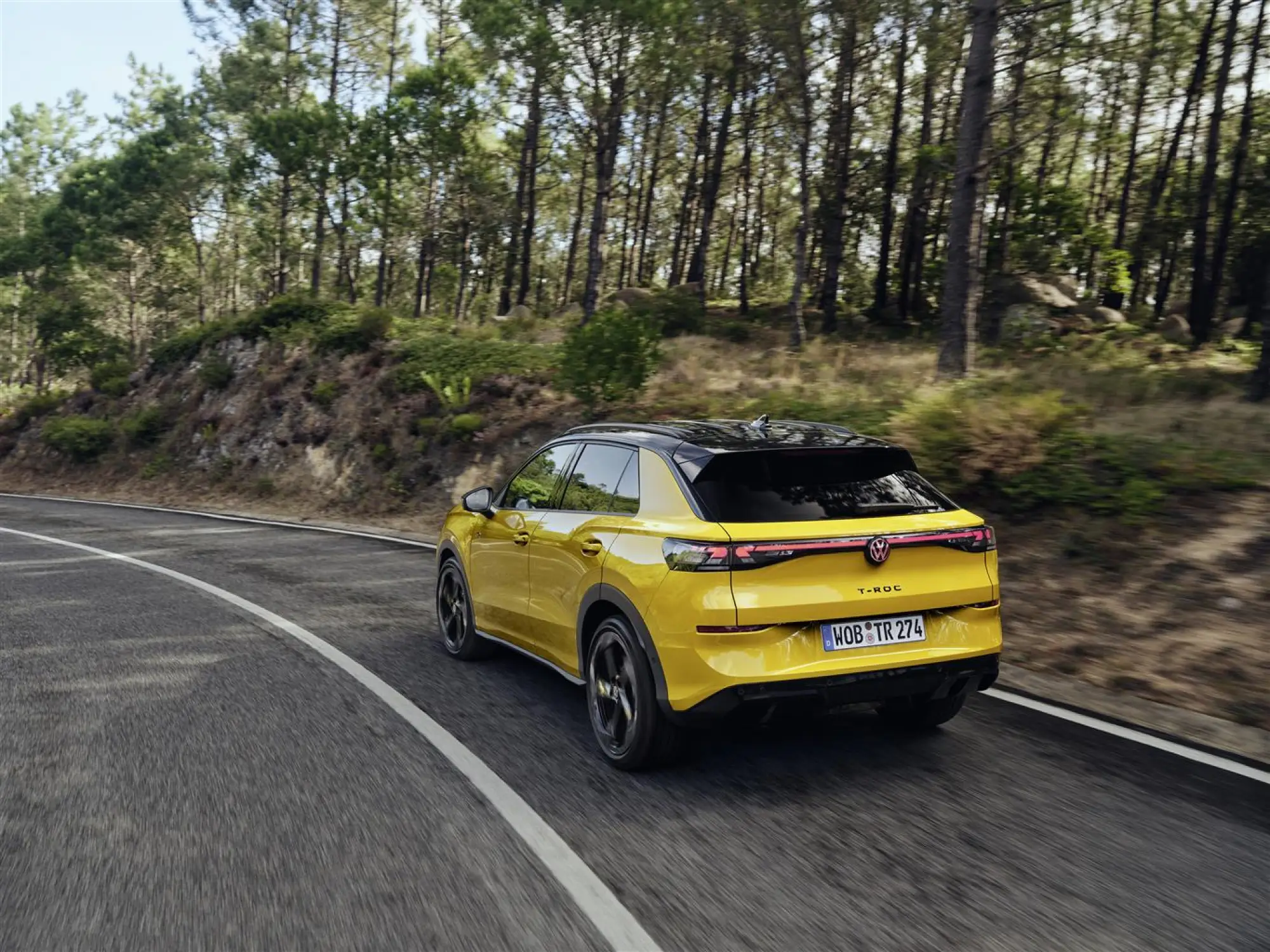 Nuova Volkswagen T-Roc debutta - 5