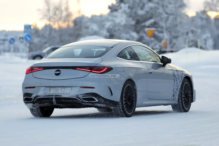 Mercedes CLE Coupe - Foto spia 19-1-2026 - 11