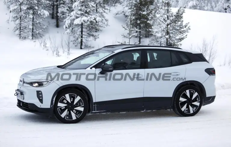 Volkswagen ID 4 2026 - Foto spia 19-01-2026 - 4
