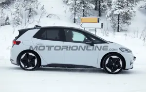 Volkswagen ID 3 2026 - Foto spia 19-01-2026