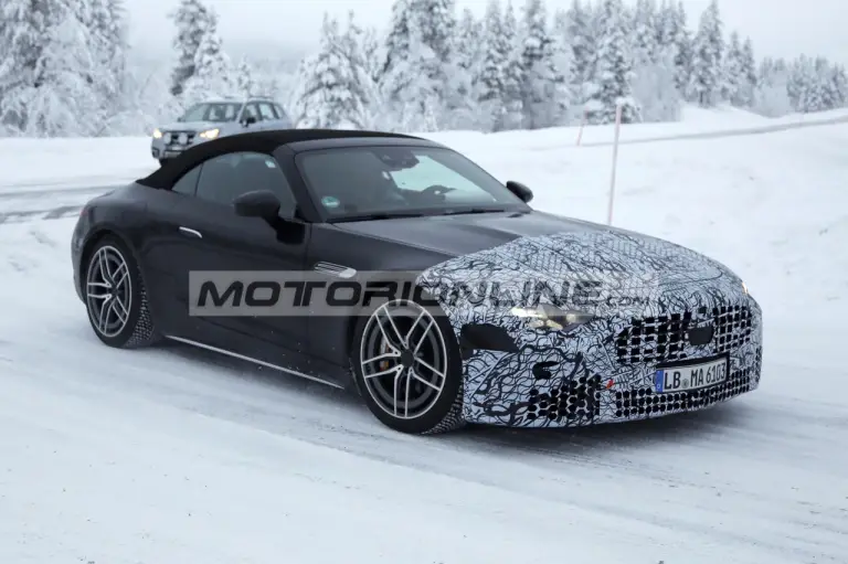 Mercedes SL restyling - Foto spia 20-1-2026 - 1