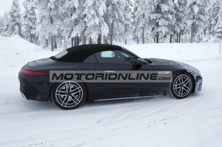 Mercedes SL restyling - Foto spia 20-1-2026 - 3
