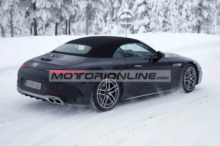 Mercedes SL restyling - Foto spia 20-1-2026 - 13