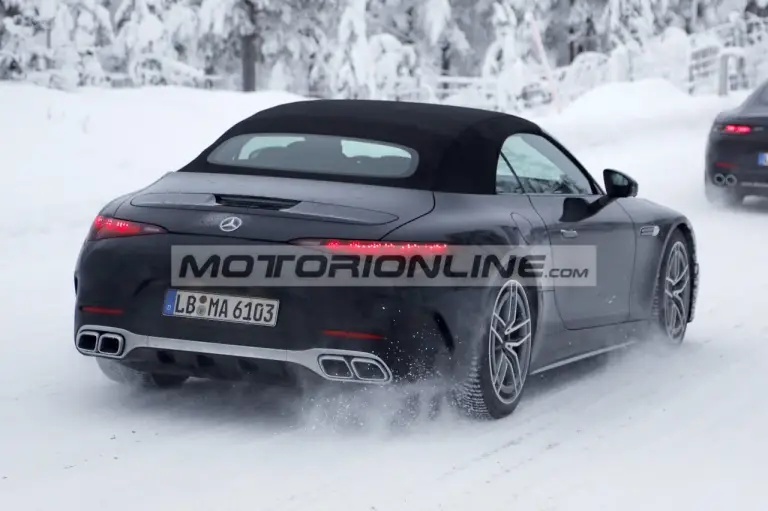 Mercedes SL restyling - Foto spia 20-1-2026 - 8