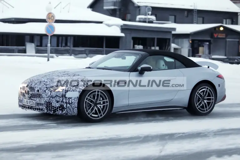 Mercedes SL restyling - Foto spia 20-1-2026 - 14