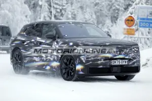 Bentley SUV urbano - Foto spia 21-1-2026