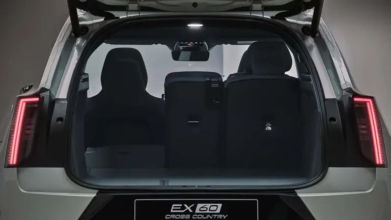 Volvo EX60 Cross Country - 22