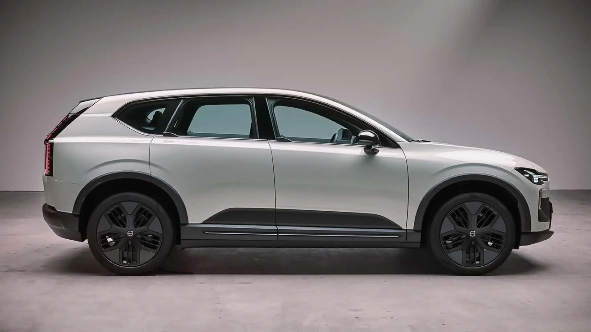 Volvo EX60 Cross Country - 40