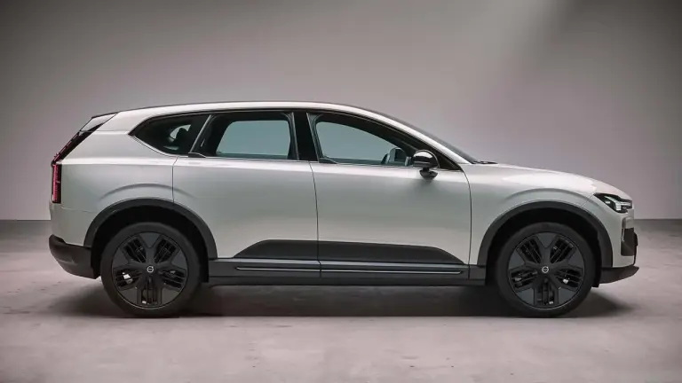 Volvo EX60 Cross Country - 40