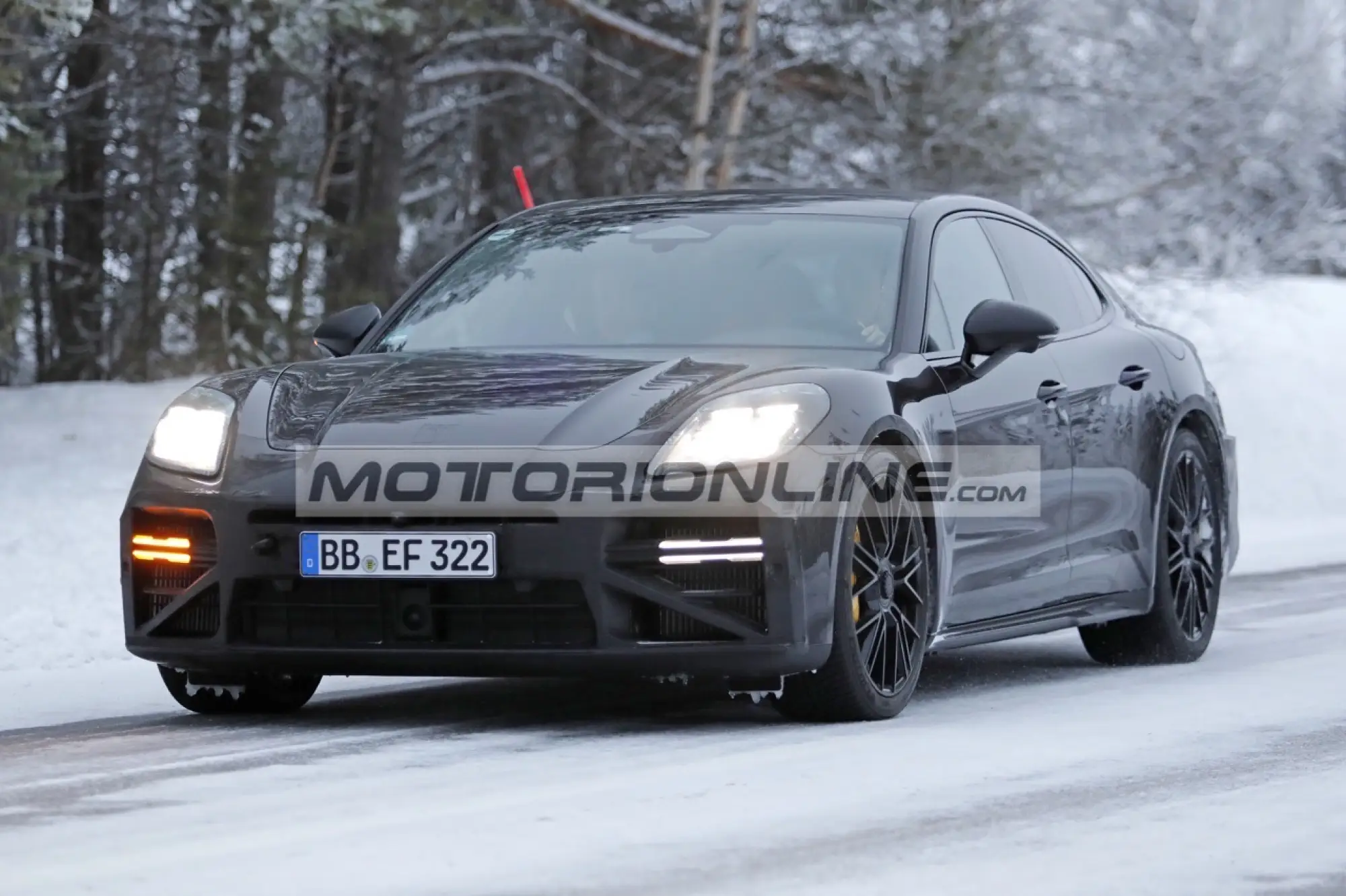 Porsche Panamera restyling - Foto spia 23-1-2026 - 1