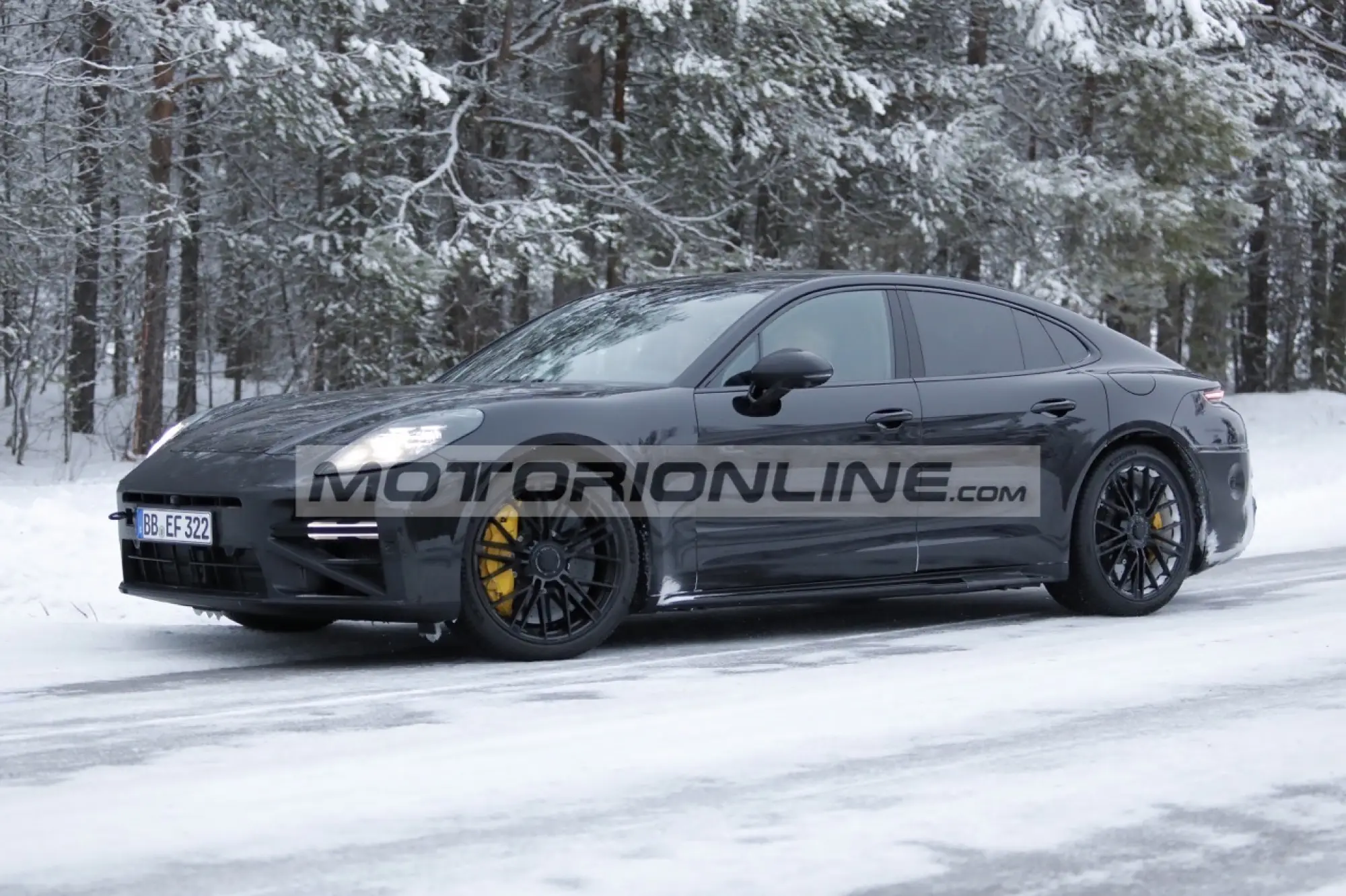 Porsche Panamera restyling - Foto spia 23-1-2026 - 4