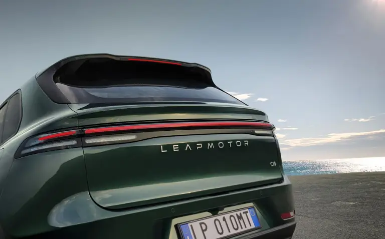 Leapmotor C10 AWD - 14