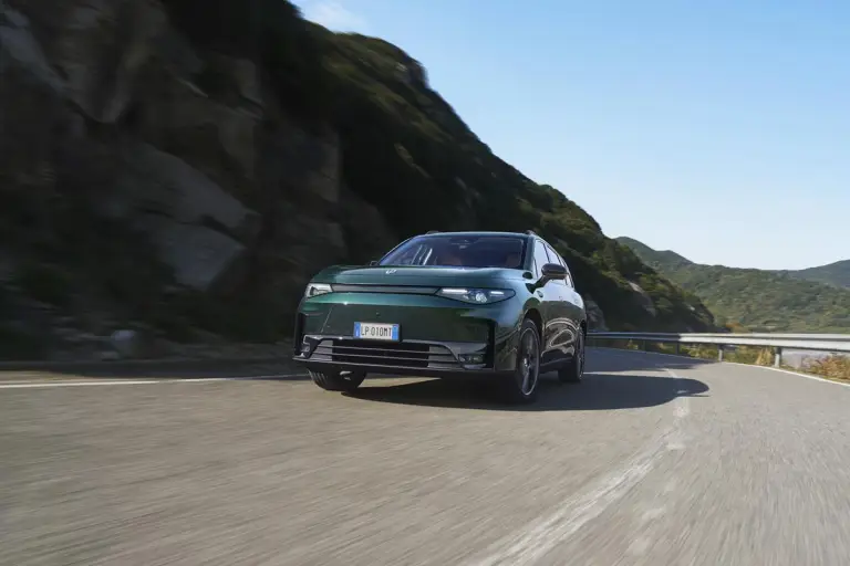 Leapmotor C10 AWD - 29