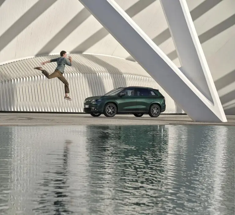 Leapmotor C10 AWD - 33